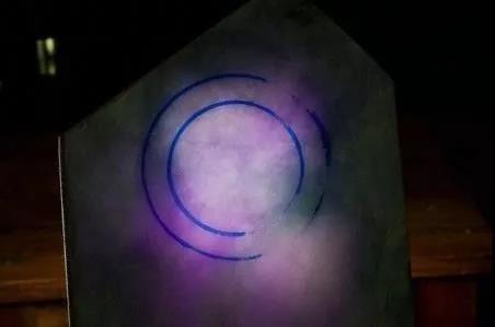 翡绿翡翠手镯图片翡翠手镯阳绿价格-第7张图片-翡翠网 翡绿翡翠手镯图片翡翠手镯阳绿价格-第7张图片-翡翠网