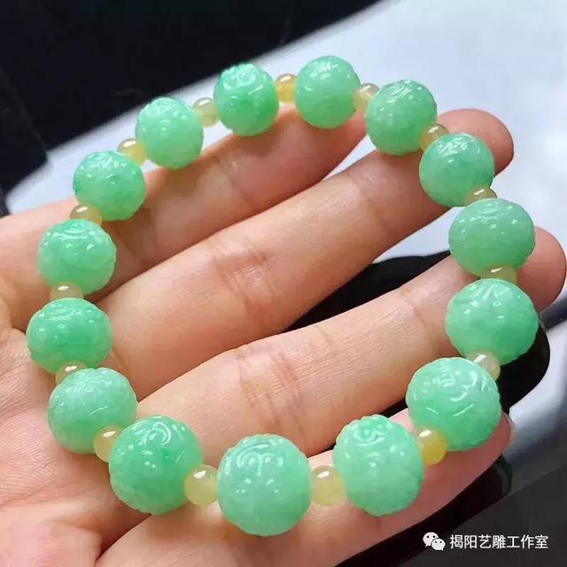 翡翠的专业知识和语术,翡翠圆珠知识点-第11张图片-翡翠网 翡翠的专业知识和语术,翡翠圆珠知识点-第11张图片-翡翠网