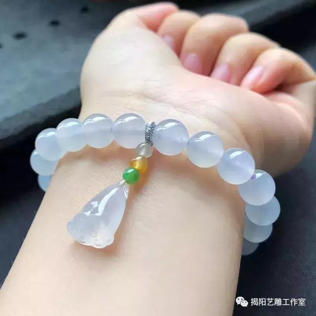 翡翠的专业知识和语术,翡翠圆珠知识点-第28张图片-翡翠网 翡翠的专业知识和语术,翡翠圆珠知识点-第28张图片-翡翠网