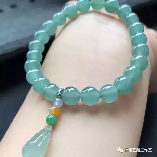 翡翠的专业知识和语术,翡翠圆珠知识点-第29张图片-翡翠网 翡翠的专业知识和语术,翡翠圆珠知识点-第29张图片-翡翠网