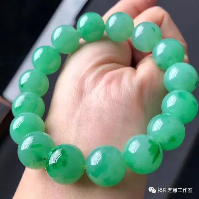 翡翠的专业知识和语术,翡翠圆珠知识点-第31张图片-翡翠网 翡翠的专业知识和语术,翡翠圆珠知识点-第31张图片-翡翠网