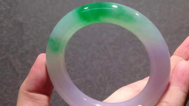 翡翠鉴定基础知识讲解,皮肤学的基础知识讲解-第19张图片-翡翠网 翡翠鉴定基础知识讲解,皮肤学的基础知识讲解-第19张图片-翡翠网