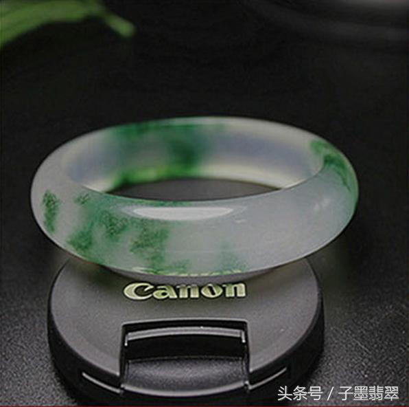 老同学翡翠知识,翡翠原石知识-第4张图片-翡翠网 老同学翡翠知识,翡翠原石知识-第4张图片-翡翠网