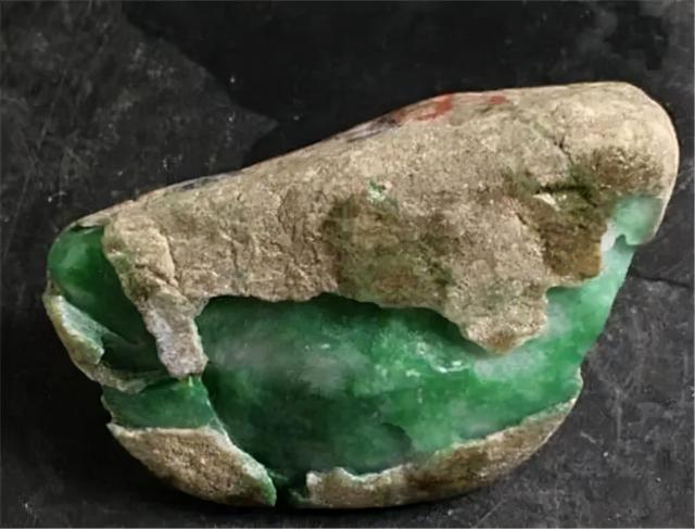 板三桥翡翠原石种嫩吗翡翠原石嫩空-第3张图片-翡翠网 板三桥翡翠原石种嫩吗翡翠原石嫩空-第3张图片-翡翠网