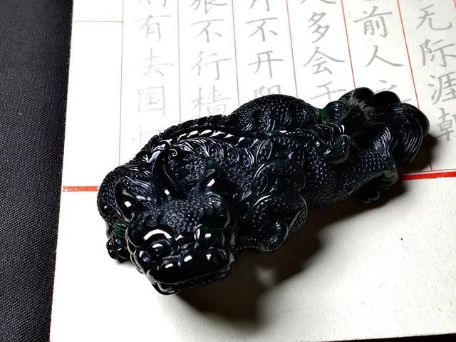 男士翡翠黄金戒指翡翠男式戒指价格-第4张图片-翡翠网 男士翡翠黄金戒指翡翠男式戒指价格-第4张图片-翡翠网