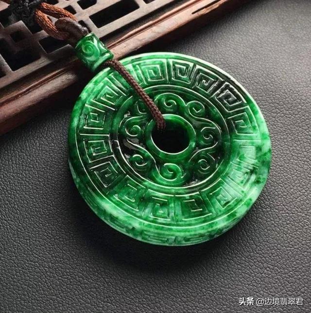 藓加绿翡翠原石,翡翠癣加绿牌子图片-第11张图片-翡翠网 藓加绿翡翠原石,翡翠癣加绿牌子图片-第11张图片-翡翠网