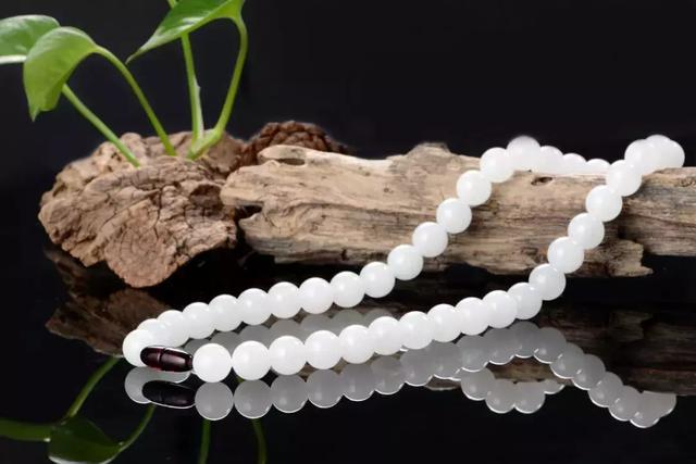 冰糯种翡翠属于什么档次冰糯种翡翠价格17g-第1张图片-翡翠网 冰糯种翡翠属于什么档次冰糯种翡翠价格17g-第1张图片-翡翠网