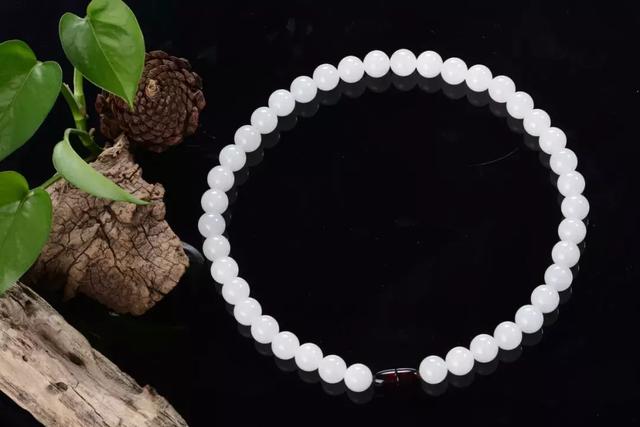 冰糯种翡翠属于什么档次冰糯种翡翠价格17g-第2张图片-翡翠网 冰糯种翡翠属于什么档次冰糯种翡翠价格17g-第2张图片-翡翠网