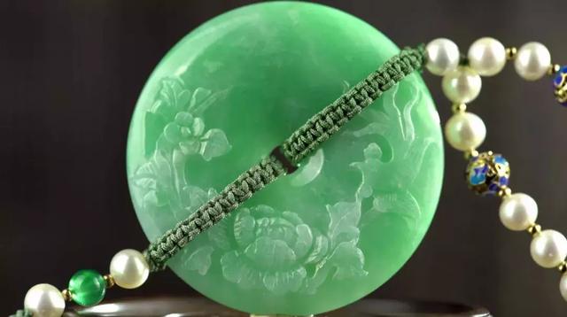 冰糯种翡翠属于什么档次冰糯种翡翠价格17g-第9张图片-翡翠网 冰糯种翡翠属于什么档次冰糯种翡翠价格17g-第9张图片-翡翠网