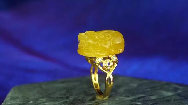 冰糯种翡翠属于什么档次冰糯种翡翠价格17g-第12张图片-翡翠网 冰糯种翡翠属于什么档次冰糯种翡翠价格17g-第12张图片-翡翠网