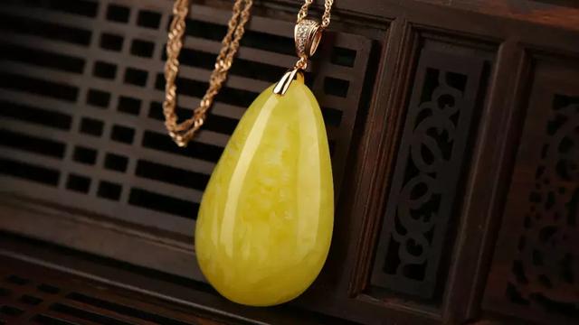 冰糯种翡翠属于什么档次冰糯种翡翠价格17g-第15张图片-翡翠网 冰糯种翡翠属于什么档次冰糯种翡翠价格17g-第15张图片-翡翠网