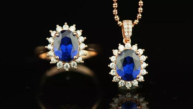 冰糯种翡翠属于什么档次冰糯种翡翠价格17g-第21张图片-翡翠网 冰糯种翡翠属于什么档次冰糯种翡翠价格17g-第21张图片-翡翠网