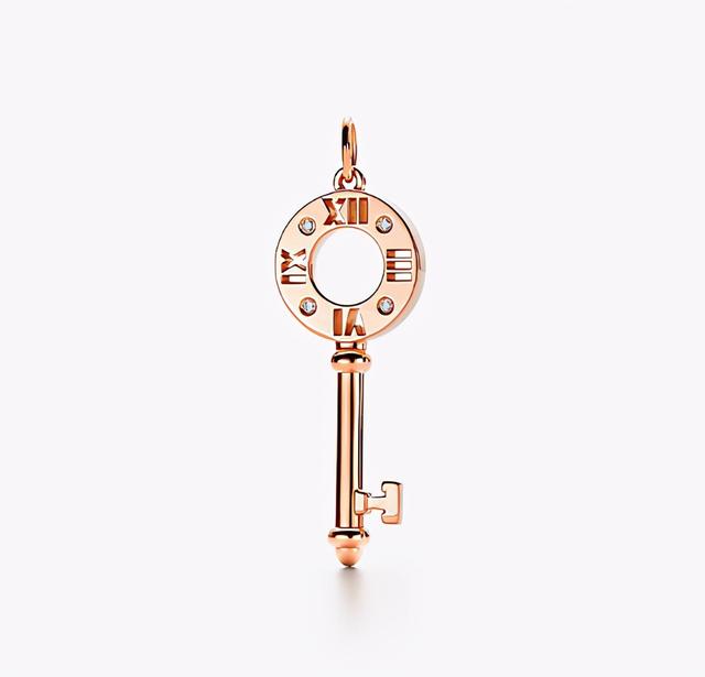 赵薇带的翡翠手镯,2万的翡翠手镯-第15张图片-翡翠网 赵薇带的翡翠手镯,2万的翡翠手镯-第15张图片-翡翠网