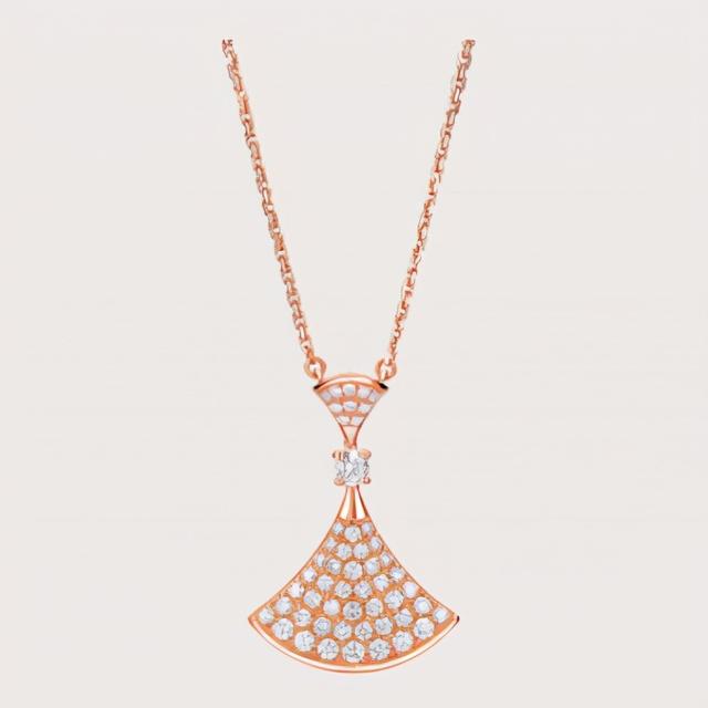 赵薇带的翡翠手镯,2万的翡翠手镯-第20张图片-翡翠网 赵薇带的翡翠手镯,2万的翡翠手镯-第20张图片-翡翠网