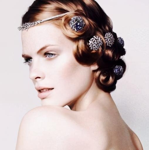 赵薇带的翡翠手镯,2万的翡翠手镯-第36张图片-翡翠网 赵薇带的翡翠手镯,2万的翡翠手镯-第36张图片-翡翠网