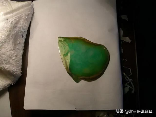 古代是怎么切翡翠原石的,翡翠原石技巧-第7张图片-翡翠网 古代是怎么切翡翠原石的,翡翠原石技巧-第7张图片-翡翠网