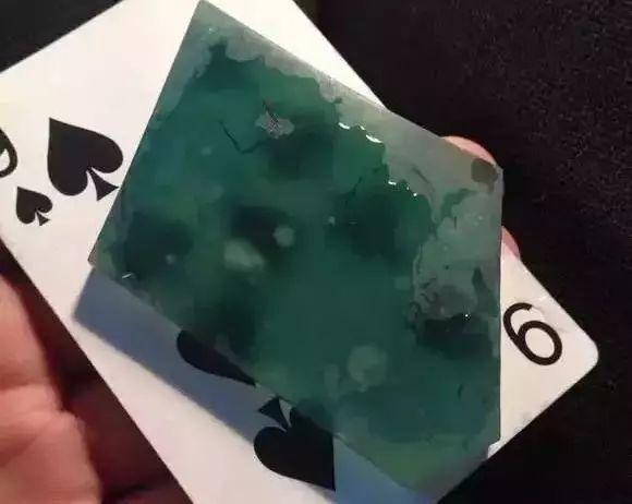 翡翠原石和成品对比,翡翠原石与成品-第6张图片-翡翠网 翡翠原石和成品对比,翡翠原石与成品-第6张图片-翡翠网