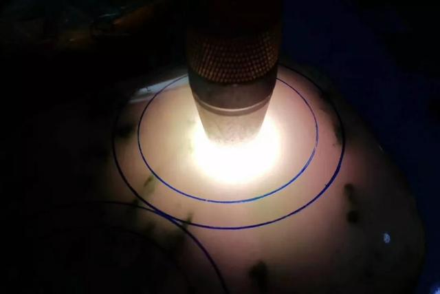 800一条翡翠手镯,细条翡翠手镯的魅力-第5张图片-翡翠网 800一条翡翠手镯,细条翡翠手镯的魅力-第5张图片-翡翠网