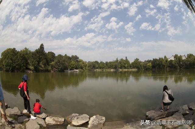 a货翡翠手镯,蜂窝手镯翡翠知识-第7张图片-翡翠网 a货翡翠手镯,蜂窝手镯翡翠知识-第7张图片-翡翠网