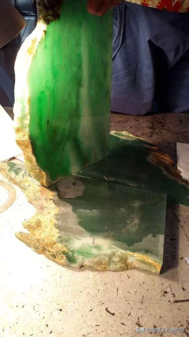 a货翡翠手镯,蜂窝手镯翡翠知识-第20张图片-翡翠网 a货翡翠手镯,蜂窝手镯翡翠知识-第20张图片-翡翠网