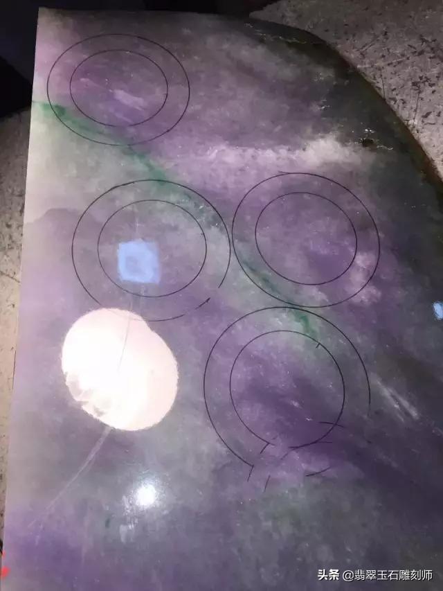 a货翡翠手镯,蜂窝手镯翡翠知识-第22张图片-翡翠网 a货翡翠手镯,蜂窝手镯翡翠知识-第22张图片-翡翠网