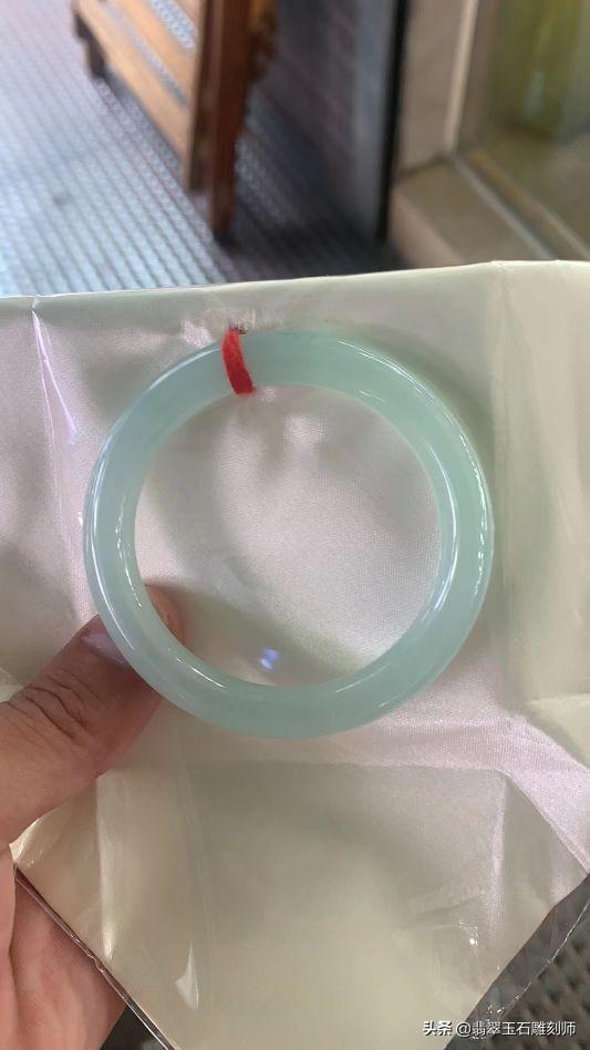 a货翡翠手镯,蜂窝手镯翡翠知识-第26张图片-翡翠网 a货翡翠手镯,蜂窝手镯翡翠知识-第26张图片-翡翠网