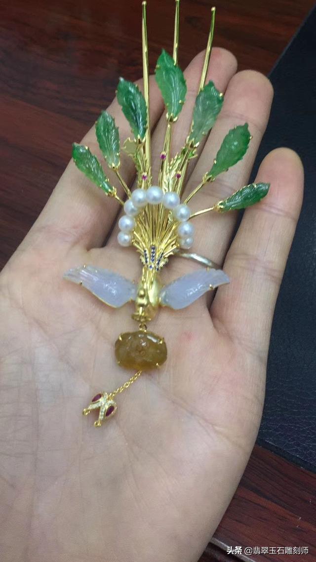 a货翡翠手镯,蜂窝手镯翡翠知识-第30张图片-翡翠网 a货翡翠手镯,蜂窝手镯翡翠知识-第30张图片-翡翠网