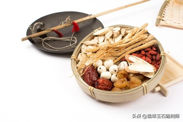 a货翡翠手镯,蜂窝手镯翡翠知识-第44张图片-翡翠网 a货翡翠手镯,蜂窝手镯翡翠知识-第44张图片-翡翠网