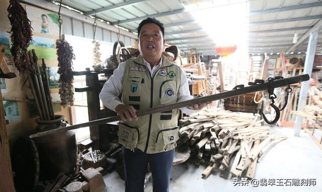 a货翡翠手镯,蜂窝手镯翡翠知识-第47张图片-翡翠网 a货翡翠手镯,蜂窝手镯翡翠知识-第47张图片-翡翠网