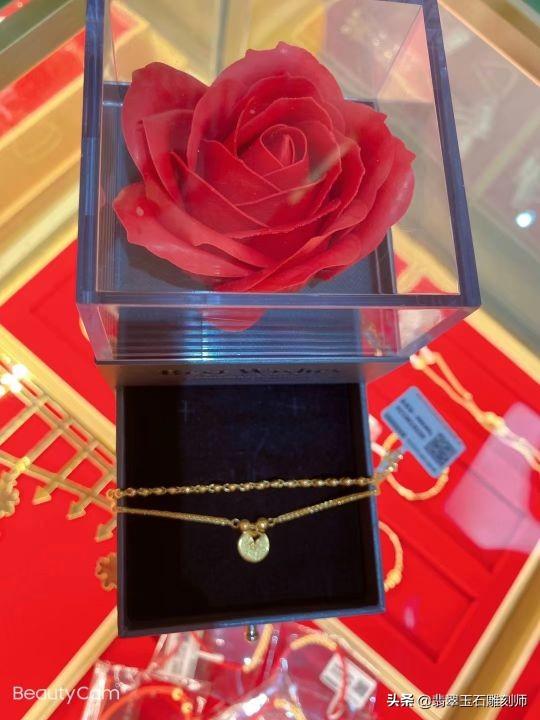 a货翡翠手镯,蜂窝手镯翡翠知识-第55张图片-翡翠网 a货翡翠手镯,蜂窝手镯翡翠知识-第55张图片-翡翠网