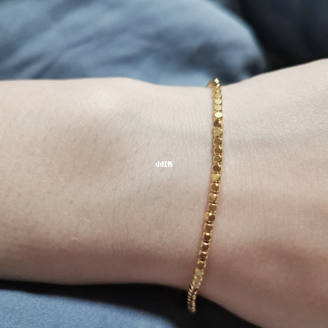 六福和老凤祥黄金哪个好六福和周大福哪个纯-第2张图片-翡翠网 六福和老凤祥黄金哪个好六福和周大福哪个纯-第2张图片-翡翠网