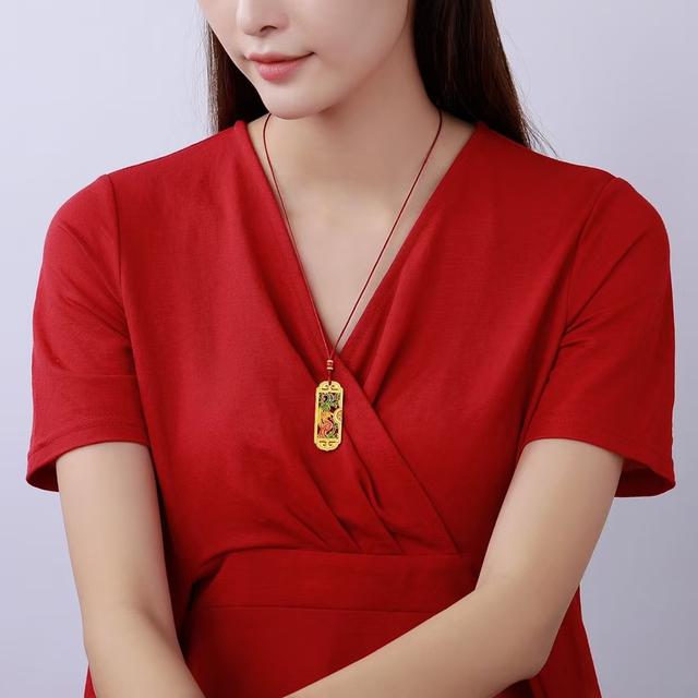 一套珠宝首饰包括哪些珠宝首饰包括黄金首饰吗-第7张图片-翡翠网 一套珠宝首饰包括哪些珠宝首饰包括黄金首饰吗-第7张图片-翡翠网