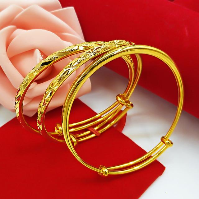 黄金手镯什么款式好看又实用今年黄金手镯流行什么款式-第3张图片-翡翠网 黄金手镯什么款式好看又实用今年黄金手镯流行什么款式-第3张图片-翡翠网