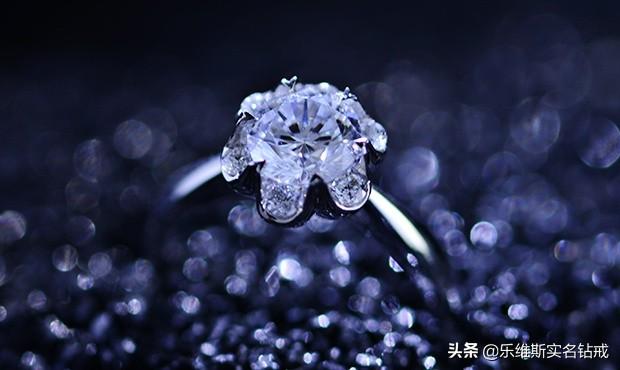 网上购买钻石戒指,网上买宝石戒指靠谱吗-第5张图片-翡翠网 网上购买钻石戒指,网上买宝石戒指靠谱吗-第5张图片-翡翠网