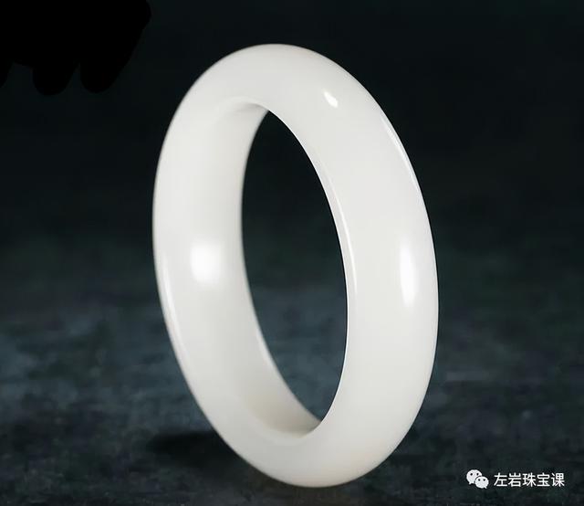 细条手镯翡翠知识细糯种翡翠手镯好处-第8张图片-翡翠网 细条手镯翡翠知识细糯种翡翠手镯好处-第8张图片-翡翠网