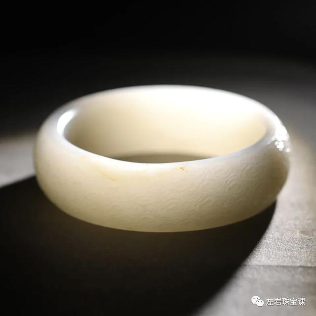 细条手镯翡翠知识细糯种翡翠手镯好处-第12张图片-翡翠网 细条手镯翡翠知识细糯种翡翠手镯好处-第12张图片-翡翠网