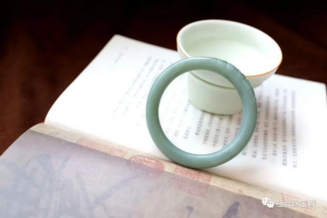 细条手镯翡翠知识细糯种翡翠手镯好处-第22张图片-翡翠网 细条手镯翡翠知识细糯种翡翠手镯好处-第22张图片-翡翠网