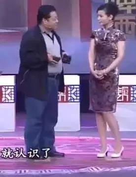 正宗翡翠手镯价格,翡翠清洁价格-第1张图片-翡翠网 正宗翡翠手镯价格,翡翠清洁价格-第1张图片-翡翠网