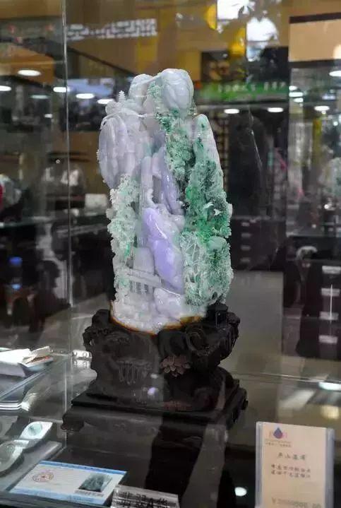 正宗翡翠手镯价格,翡翠清洁价格-第16张图片-翡翠网 正宗翡翠手镯价格,翡翠清洁价格-第16张图片-翡翠网