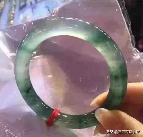 翡翠保养小知识大全的简单介绍-第1张图片-翡翠网 翡翠保养小知识大全的简单介绍-第1张图片-翡翠网