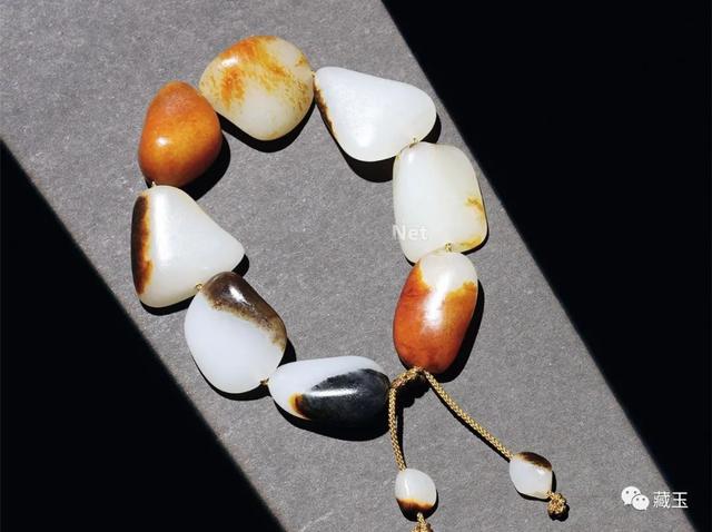 翡翠原石手串种类,籽料3000手串-第16张图片-翡翠网 翡翠原石手串种类,籽料3000手串-第16张图片-翡翠网