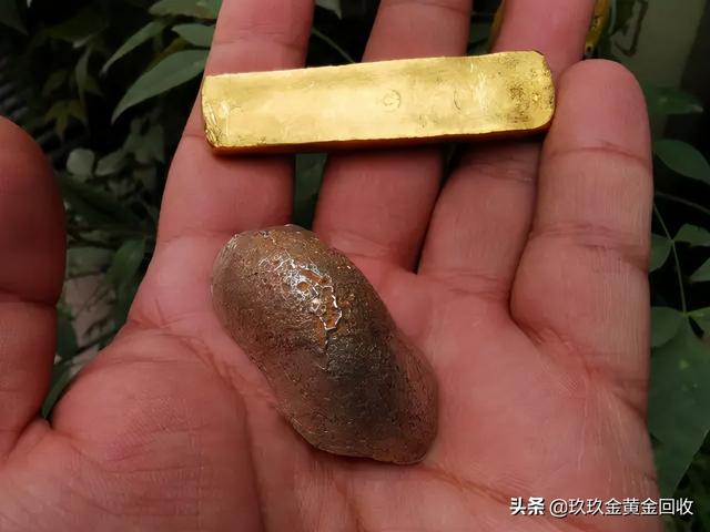 999千足金价格表假黄金能刻999刚印吗-第3张图片-翡翠网 999千足金价格表假黄金能刻999刚印吗-第3张图片-翡翠网