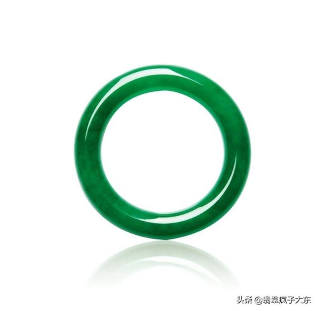 翡翠价格图,各种翡翠手镯价格及图片-第6张图片-翡翠网 翡翠价格图,各种翡翠手镯价格及图片-第6张图片-翡翠网