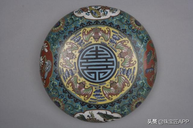 周大生爱琴海系列,珠宝系列名称-第5张图片-翡翠网 周大生爱琴海系列,珠宝系列名称-第5张图片-翡翠网