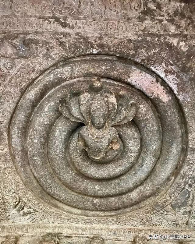 周大生爱琴海系列,珠宝系列名称-第29张图片-翡翠网 周大生爱琴海系列,珠宝系列名称-第29张图片-翡翠网