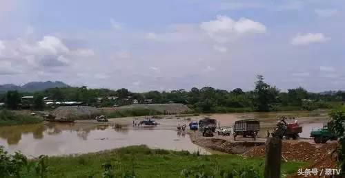 温州松原翡翠交易平台,茂名翡翠原石抛光-第11张图片-翡翠网 温州松原翡翠交易平台,茂名翡翠原石抛光-第11张图片-翡翠网