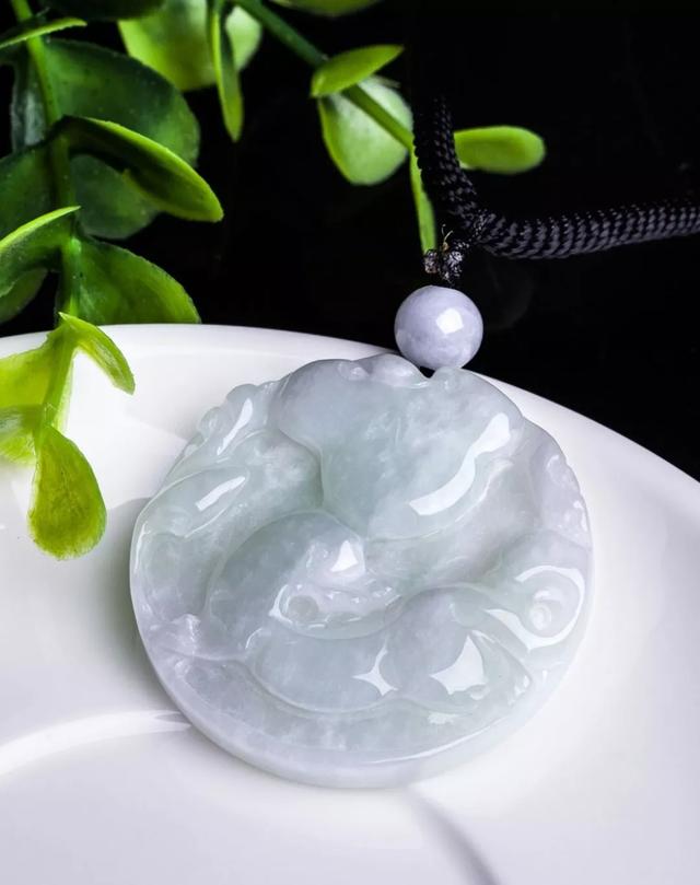 翡翠手镯多少钱糯米种白翡翠价格-第4张图片-翡翠网 翡翠手镯多少钱糯米种白翡翠价格-第4张图片-翡翠网