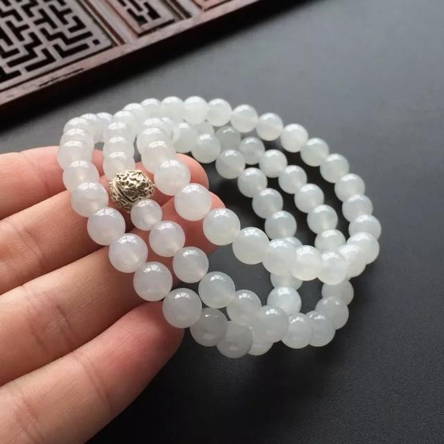 翡翠手镯多少钱糯米种白翡翠价格-第7张图片-翡翠网 翡翠手镯多少钱糯米种白翡翠价格-第7张图片-翡翠网
