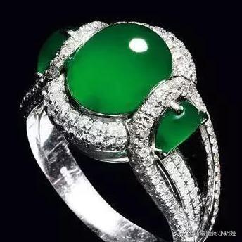 关于翡翠的具体翡翠挑选冷知识-第15张图片-翡翠网 关于翡翠的具体翡翠挑选冷知识-第15张图片-翡翠网