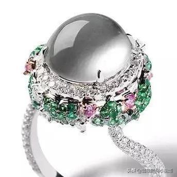 关于翡翠的具体翡翠挑选冷知识-第16张图片-翡翠网 关于翡翠的具体翡翠挑选冷知识-第16张图片-翡翠网